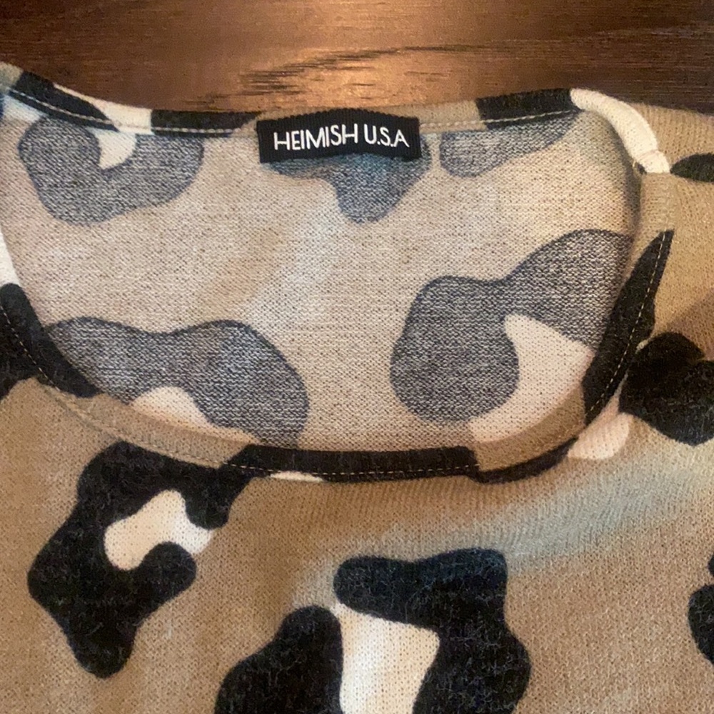 Heimish Leopard Top - Picture 2 of 3